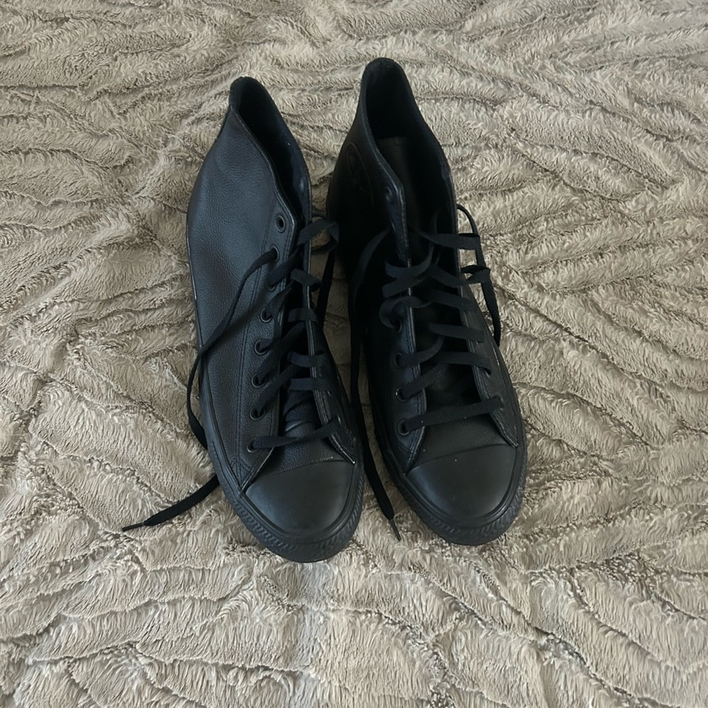 Used once high top black converse